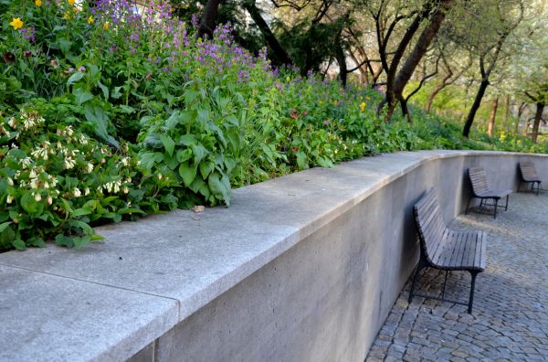 Concrete Retaining Wall Service in Columbia