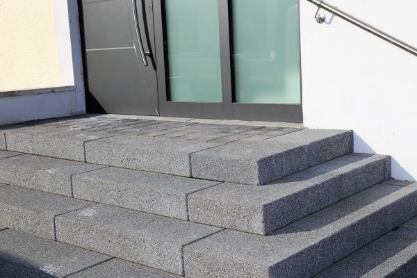 Custom Steps Installation in Columbia