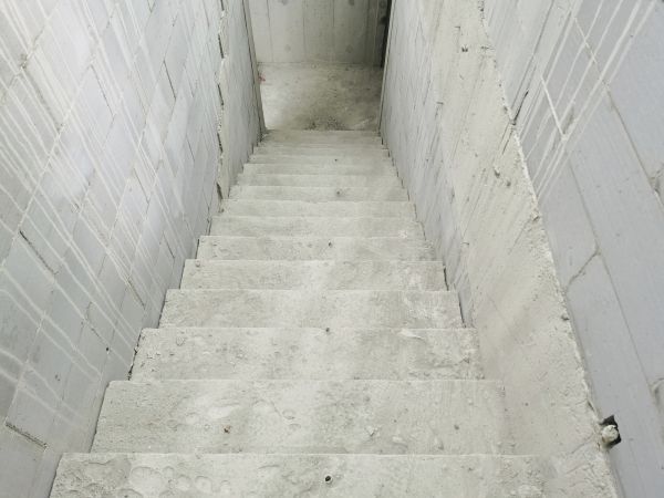 Step Pouring in Columbia